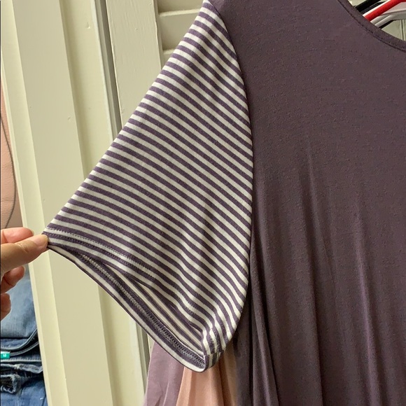 Top - Picture 2 of 3